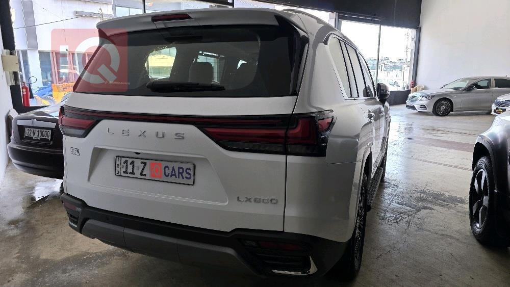Lexus LX